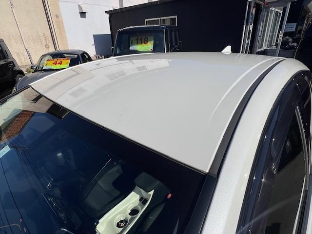 プリウス Ｓ　社外エアロ・新品ダウンサス・ＷＯＲＫ１８インチアルミ・ナビ・バックカメラ・ＥＴＣ・スマートキー（19枚目）