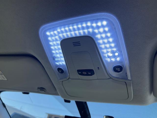 プリウス Ｓ　社外エアロ・新品ダウンサス・ＷＯＲＫ１８インチアルミ・ナビ・バックカメラ・ＥＴＣ・スマートキー（37枚目）