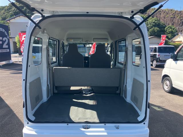 ＮＶ１００クリッパーバン ＤＸ　ＡＴ　両側スライドドア　エアコン　運転席エアバッグ　助手席エアバッグ　最大積載量３５０ｋｇ　パワーステアリング（22枚目）