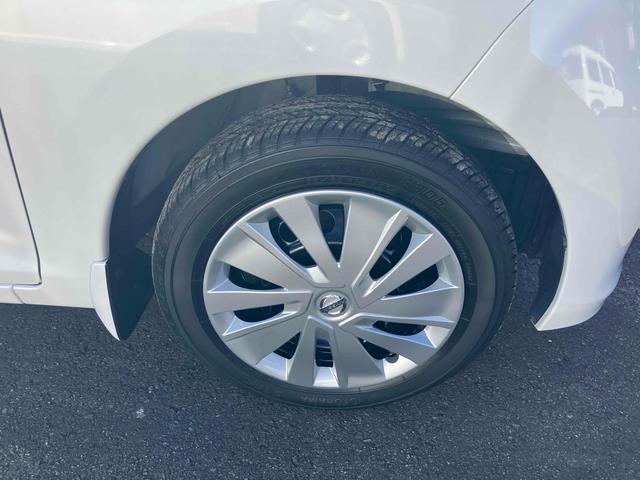 デイズ Ｘ　全周囲カメラ　スマートキー　アイドリングストップ　電動格納ミラー　ベンチシート　ＣＶＴ　盗難防止システム　ＡＢＳ　ＣＤ　ミュージックプレイヤー接続可　衝突安全ボディ　エアコン　パワーステアリング（20枚目）