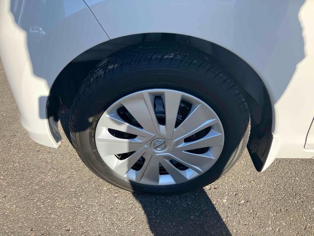 デイズ Ｘ　全周囲カメラ　スマートキー　アイドリングストップ　電動格納ミラー　ベンチシート　ＣＶＴ　盗難防止システム　ＡＢＳ　ＣＤ　ミュージックプレイヤー接続可　衝突安全ボディ　エアコン　パワーステアリング（39枚目）