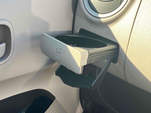 デイズ Ｘ　全周囲カメラ　スマートキー　アイドリングストップ　電動格納ミラー　ベンチシート　ＣＶＴ　盗難防止システム　ＡＢＳ　ＣＤ　ミュージックプレイヤー接続可　衝突安全ボディ　エアコン　パワーステアリング（43枚目）