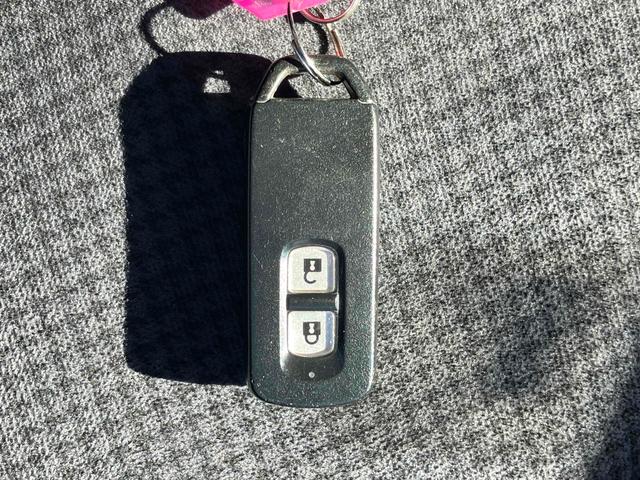 N-ONE G・Lパッケージ ETC バックカメラ ナビ TV オートライト HID スマートキー アイドリングストップ ベンチシート CVT 盗難防止システム ABS ESC CD DVD再生 USB Bluetooth(11枚目)