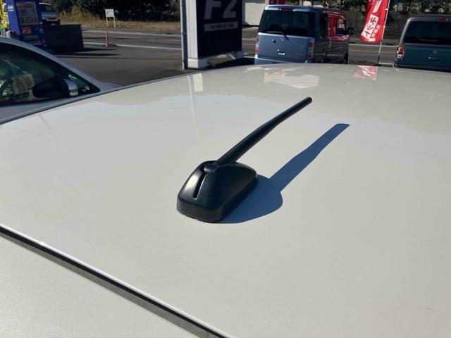 N-ONE G・Lパッケージ ETC バックカメラ ナビ TV オートライト HID スマートキー アイドリングストップ ベンチシート CVT 盗難防止システム ABS ESC CD DVD再生 USB Bluetooth(23枚目)