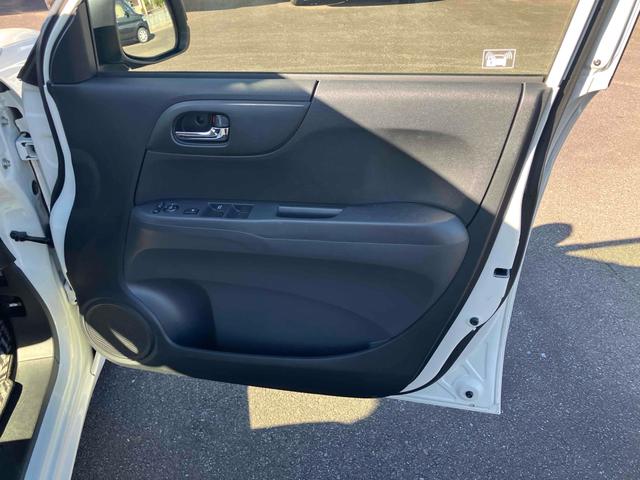 N-ONE G・Lパッケージ ETC バックカメラ ナビ TV オートライト HID スマートキー アイドリングストップ ベンチシート CVT 盗難防止システム ABS ESC CD DVD再生 USB Bluetooth(52枚目)