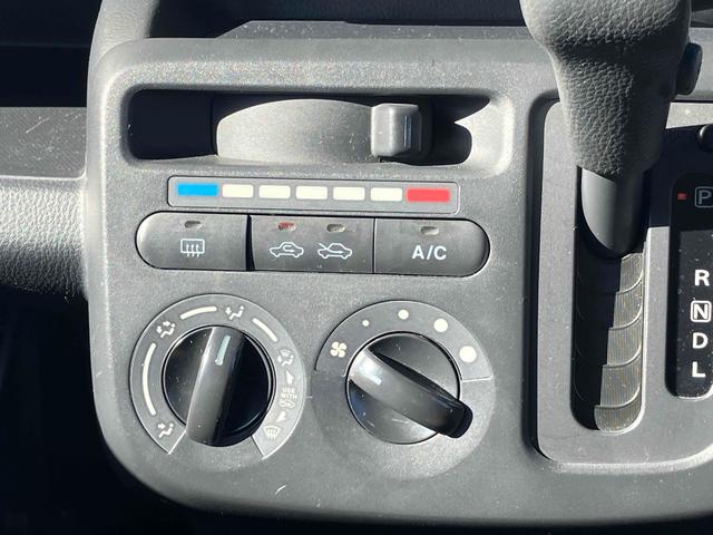 モコ Ｓ　ＥＴＣ　ナビ　キーレスエントリー　電動格納ミラー　ベンチシート　ＣＶＴ　盗難防止システム　ＡＢＳ　ＣＤ　ＵＳＢ　衝突安全ボディ　エアコン　パワーステアリング　パワーウィンドウ（6枚目）