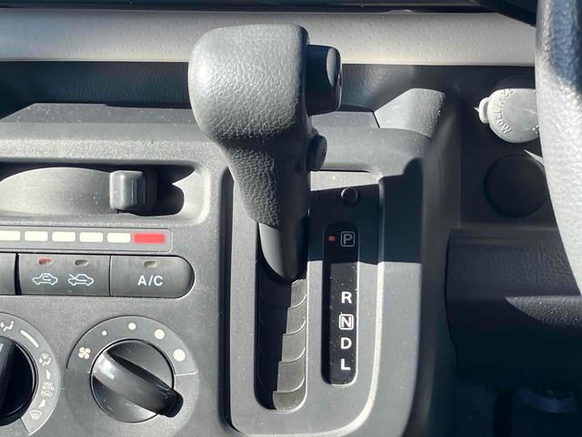 モコ Ｓ　ＥＴＣ　ナビ　キーレスエントリー　電動格納ミラー　ベンチシート　ＣＶＴ　盗難防止システム　ＡＢＳ　ＣＤ　ＵＳＢ　衝突安全ボディ　エアコン　パワーステアリング　パワーウィンドウ（7枚目）