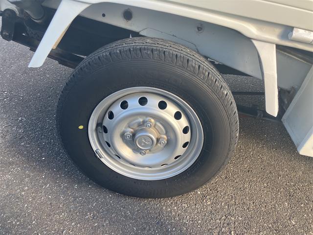 ミニキャブトラック 　４ＷＤ　軽トラック　ＭＴ　エアコン　運転席エアバッグ（16枚目）