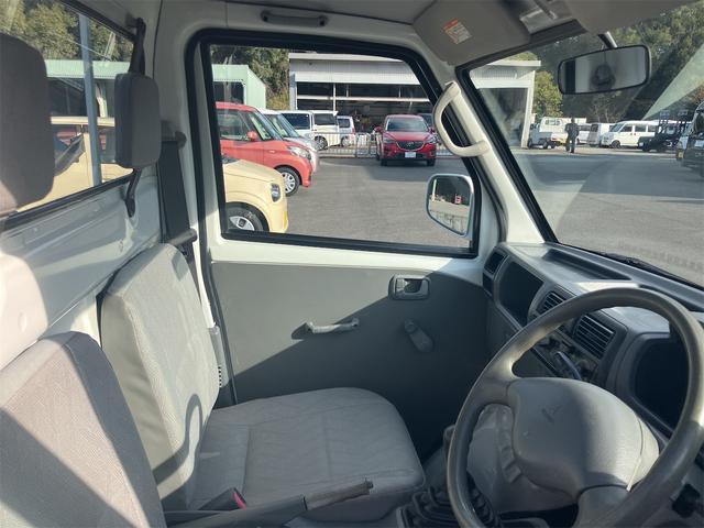 ミニキャブトラック 　４ＷＤ　軽トラック　ＭＴ　エアコン　運転席エアバッグ（58枚目）