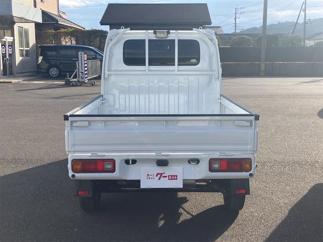 アクティトラック 　４ＷＤ　軽トラック　ＭＴ　キーレスエントリー　エアコン　パワーステアリング　パワーウィンドウ　運転席エアバッグ（17枚目）
