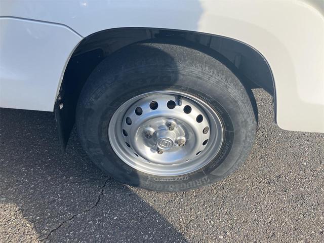 アクティトラック 　４ＷＤ　軽トラック　ＭＴ　キーレスエントリー　エアコン　パワーステアリング　パワーウィンドウ　運転席エアバッグ（29枚目）