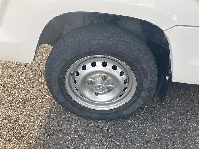 アクティトラック 　４ＷＤ　軽トラック　ＭＴ　キーレスエントリー　エアコン　パワーステアリング　パワーウィンドウ　運転席エアバッグ（41枚目）
