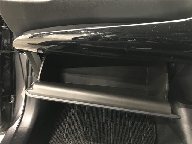 プリウスＰＨＶ Ａプレミアム　Ｂカメラ　ＬＥＤライト　点検記録簿　黒革シート　１００Ｖ電源　ＤＶＤ再生　イモビライザー　ドラレコ　クルコン　ＡＢＳ　アルミ　メディアプレイヤー接続　横滑り　パワーウィンドウ　オートエアコン　パワステ（21枚目）
