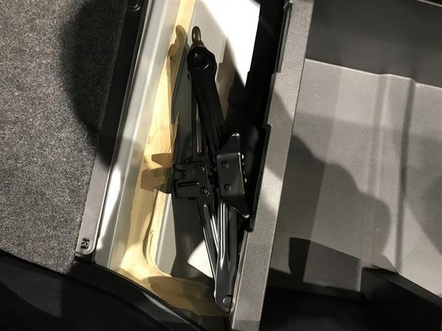 クラウンハイブリッド アスリートＧ　整備記録簿　セキュリティー　インテリジェントクリアランスソナー　ＴＶナビ　メモリーナビ　Ｗエアバック　カーテンエアバック　リアカメラ　クルコン　ＤＶＤ可　スマキー　ＡＵＸ　パワーウィンドウ　エアコン（24枚目）