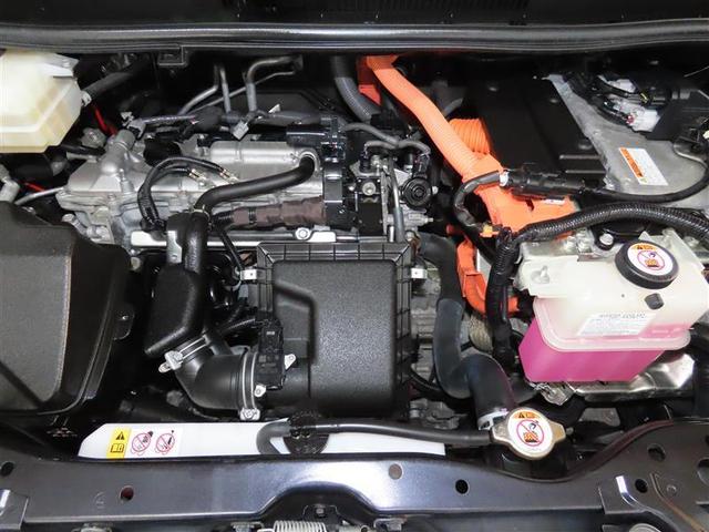 エスクァイア ハイブリッドGi プレミアムパッケージ 地上デジタル 衝突被害軽減 LEDライト Bカメラ クルコン スマートキー メモリナビ ナビ&TV キーレス ドラレコ 盗難防止装置 DVD再生 ABS 3列シート ETC アルミ オートエアコン(40枚目)