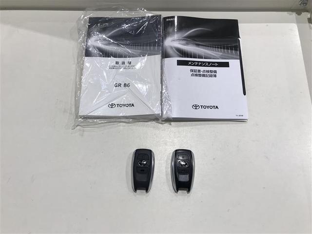 GR86 RZ ナビ・テレビ Bモニタ LEDヘッド 整備記録簿 イモビ キーフリ オートエアコン パワーステアリング アルミホイール デュアルエアバッグ ETC ABS パワーウィンドゥ DSC カーテンエアバッグ(12枚目)