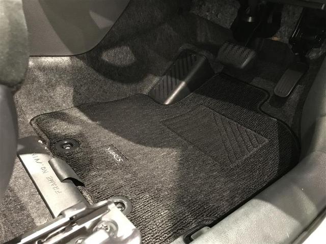 ヤリス Ｘ　被害軽減ブレーキ　Ｂカメラ　ドラレコ付　キーレスエントリー　ミュージックプレイヤー接続可　クルーズコントロール　ＥＴＣ車載器　ＥＳＣ　サイドエアバッグ　メモリーナビ　パワーステアリング　エアバック（21枚目）