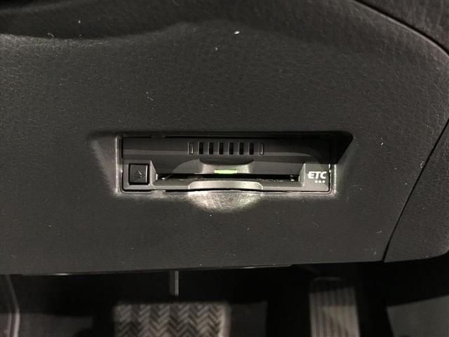 Ｃ－ＨＲ Ｓ　バックモニター　ＬＥＤ　衝突軽減　エアバッグ　イモビライザー　ドラレコ　横滑り防止機能　オートクルーズコントロール　ＡＡＣ　キーレス　ＡＢＳ　スマートキー　ＥＴＣ　パワーステアリング　アルミホイール（12枚目）