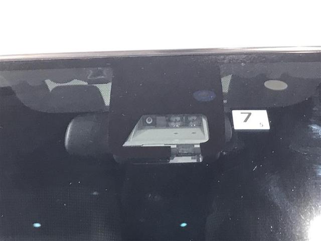 F 運転席助手席エアバッグ 衝突軽減システム スマートキープッシュスタート レンタUP Bモニター 記録簿有 1オーナ- セキュリティ ESC パワーウインド エアコン AUX ABS ナビ エアバック(3枚目)