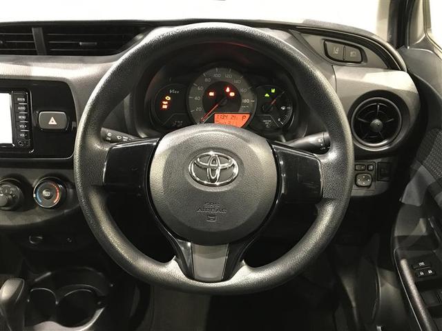 ヴィッツ F キーレスリモコン 元レンタカー バックガイドモニター デュアルエアバック 衝突軽減装置 ナビ 運転席エアバッグ イモビライザー パワーウインドウ ESC パワステ エアコン メモリナビ ABS 記録簿(9枚目)