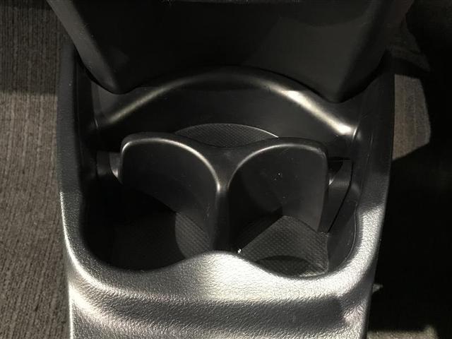 ヴィッツ F キーレスリモコン 元レンタカー バックガイドモニター デュアルエアバック 衝突軽減装置 ナビ 運転席エアバッグ イモビライザー パワーウインドウ ESC パワステ エアコン メモリナビ ABS 記録簿(20枚目)