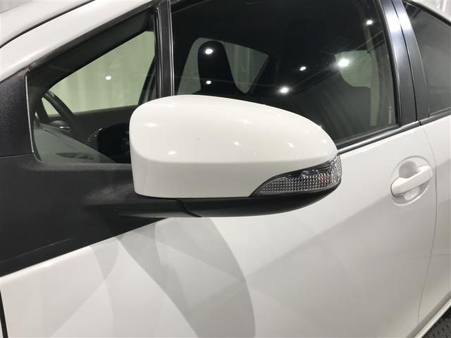 ヴィッツ F キーレスリモコン 元レンタカー バックガイドモニター デュアルエアバック 衝突軽減装置 ナビ 運転席エアバッグ イモビライザー パワーウインドウ ESC パワステ エアコン メモリナビ ABS 記録簿(30枚目)