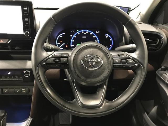 ヤリスクロス ハイブリッドZ ドライブレコーダ インテリジェントキー アルミホイル LEDライト リアカメラ クルーズコントロール 整備記録簿 横滑り防止システム ナビTV メモリーナビゲーション 電動シ-ト パワステ キーフリー(9枚目)