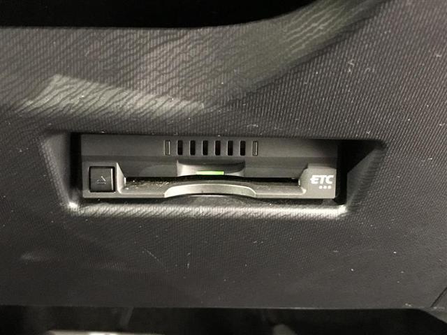 アクア G G’s ETC付き 盗難防止装置 ブレーキサポート キーレス オートクルーズコントロール スマートキープッシュスタート メディアプレイヤー接続 運転席助手席エアバック 横滑防止 ナビTV パワーステアリング(12枚目)