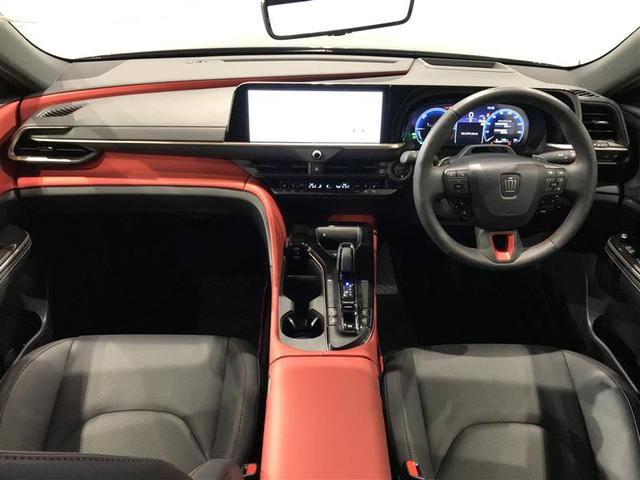 クラウンスポーツ ＲＳ　記録簿　サンルーフ　メモリーナビ　ナビＴＶ　地デジ　バックカメラ　ＥＴＣ　ミュージックプレイヤー接続可　パワーシート　クルーズコントロール　盗難防止装置　横滑り防止機能　キーレス　スマートキー（2枚目）