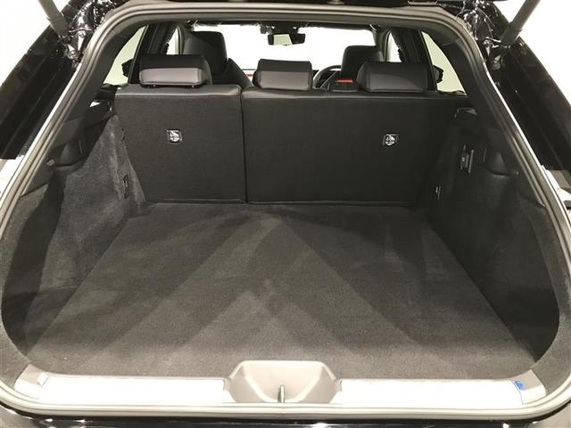 クラウンスポーツ ＲＳ　記録簿　サンルーフ　メモリーナビ　ナビＴＶ　地デジ　バックカメラ　ＥＴＣ　ミュージックプレイヤー接続可　パワーシート　クルーズコントロール　盗難防止装置　横滑り防止機能　キーレス　スマートキー（24枚目）