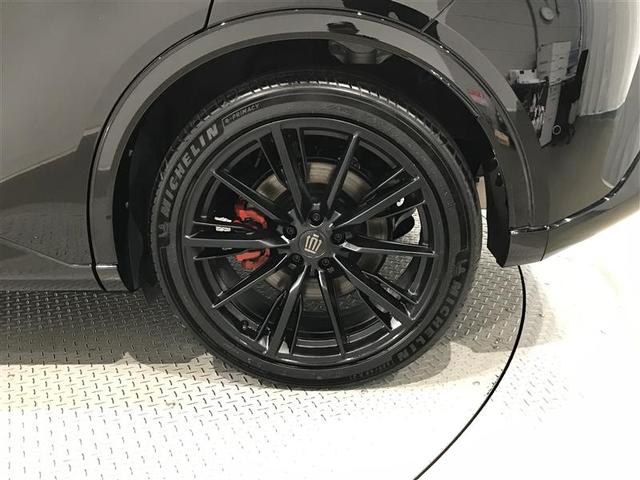 クラウンスポーツ ＲＳ　記録簿　サンルーフ　メモリーナビ　ナビＴＶ　地デジ　バックカメラ　ＥＴＣ　ミュージックプレイヤー接続可　パワーシート　クルーズコントロール　盗難防止装置　横滑り防止機能　キーレス　スマートキー（26枚目）