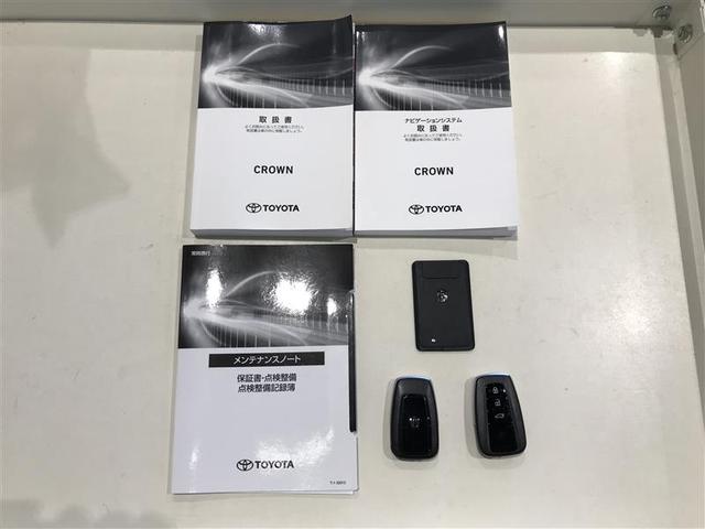 クラウンハイブリッド ＲＳアドバンス　地デジ　衝突被害軽減装置　ドライブレコーダ　ＬＥＤヘットライト　後カメラ　クルコン　ＡＣ　Ｐシート　エアバッグ　ナビＴＶ　セキュリティーアラーム　キーフリー　スマートキ　パワーウィンドウ　メモリナビ（12枚目）