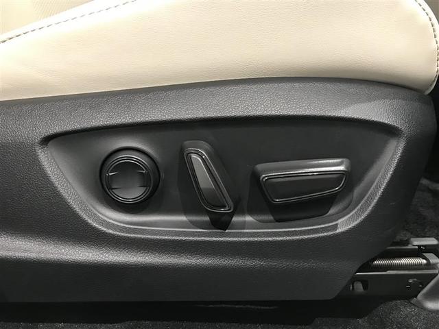 クラウンクロスオーバー Ｇアドバンスド・レザーパッケージ　ＴＳＳ　レザー　フルセグＴＶ　パワーシート　ＬＥＤヘッドライト　クルーズコントロール　Ｂカメラ　エアロ　ドライブレコーダ　オートエアコン　アルミホイル　ＥＴＣ付　横滑り防止装置　４ＷＤ　ＴＶ　ＡＢＳ（30枚目）