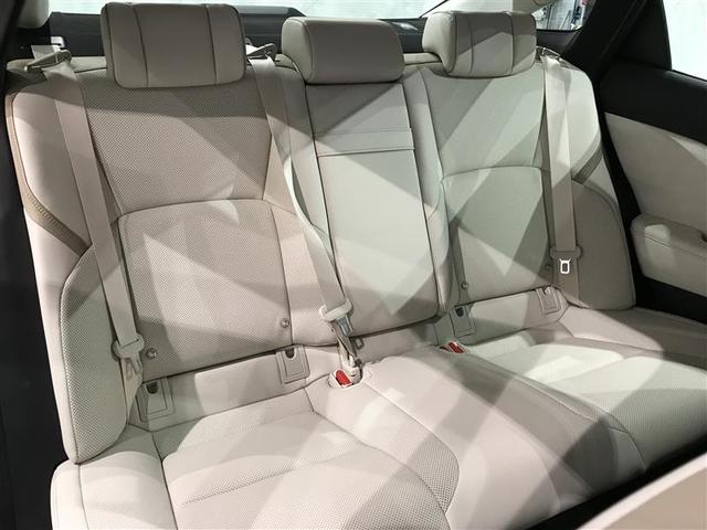 クラウンクロスオーバー Ｇアドバンスド・レザーパッケージ　ＴＳＳ　レザー　フルセグＴＶ　パワーシート　ＬＥＤヘッドライト　クルーズコントロール　Ｂカメラ　エアロ　ドライブレコーダ　オートエアコン　アルミホイル　ＥＴＣ付　横滑り防止装置　４ＷＤ　ＴＶ　ＡＢＳ（31枚目）