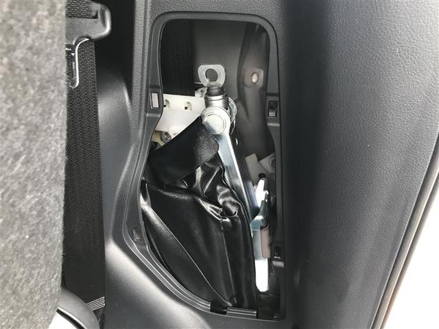 シエンタ ハイブリッドＧ　クエロ　点検記録簿　地デジＴＶ　盗難防止　横滑り防止　ＬＥＤライト　クルコン　ドライブレコーダー　スマートキー　ＥＴＣ　バックモニタ　ＤＶＤ　１００Ｖ電源　オ－トエアコン　ＡＵＸ　メモリ－ナビ　エアバッグ（28枚目）