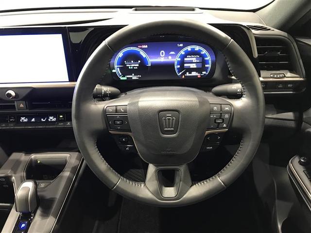 クラウンクロスオーバー Ｇアドバンスド　衝突軽減装置　フルセグテレビ　クルコン　横滑防止装置　ドライブレコーダー　ＬＥＤヘッドライト　記録簿　Ｂカメラ　Ｐシート　ＥＴＣ　オートエアコン　ＡＣ１００Ｖ電源　ＡＵＸ　エアバッグ　４ＷＤ　キーレス（9枚目）