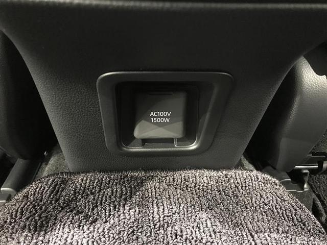 クラウンクロスオーバー Ｇアドバンスド　衝突軽減装置　フルセグテレビ　クルコン　横滑防止装置　ドライブレコーダー　ＬＥＤヘッドライト　記録簿　Ｂカメラ　Ｐシート　ＥＴＣ　オートエアコン　ＡＣ１００Ｖ電源　ＡＵＸ　エアバッグ　４ＷＤ　キーレス（18枚目）