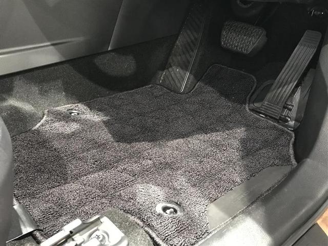 クラウンクロスオーバー Ｇアドバンスド　衝突軽減装置　フルセグテレビ　クルコン　横滑防止装置　ドライブレコーダー　ＬＥＤヘッドライト　記録簿　Ｂカメラ　Ｐシート　ＥＴＣ　オートエアコン　ＡＣ１００Ｖ電源　ＡＵＸ　エアバッグ　４ＷＤ　キーレス（25枚目）