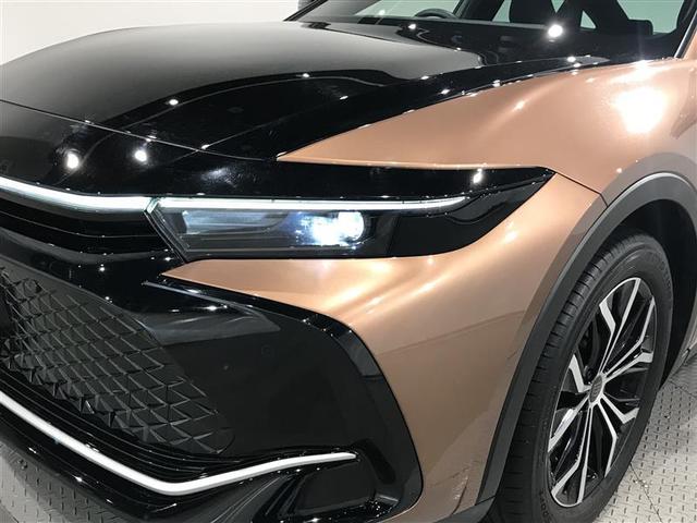 クラウンクロスオーバー Ｇアドバンスド　衝突軽減装置　フルセグテレビ　クルコン　横滑防止装置　ドライブレコーダー　ＬＥＤヘッドライト　記録簿　Ｂカメラ　Ｐシート　ＥＴＣ　オートエアコン　ＡＣ１００Ｖ電源　ＡＵＸ　エアバッグ　４ＷＤ　キーレス（33枚目）