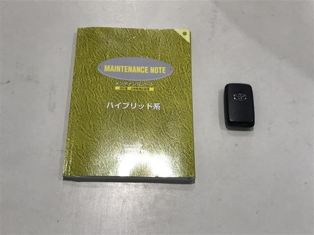 プリウス Ｓ　Ｂモニタ－　フルセグ地デジ　ＡＵＸ接続可　インテリキー　デュアルエアバック　エアＢ　イモビライザー　ドライブレコ－ダ－　ＤＶＤ再生可能　ナビＴＶ　ＡＵＴＯエアコン　横スベリ防止　アルミホイール　ＡＢＳ（12枚目）