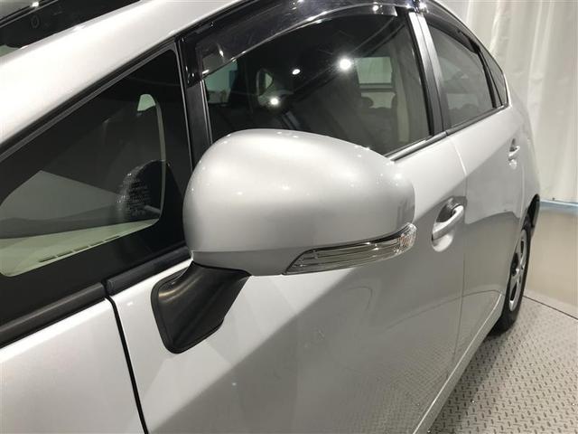 プリウス Ｓ　Ｂモニタ－　フルセグ地デジ　ＡＵＸ接続可　インテリキー　デュアルエアバック　エアＢ　イモビライザー　ドライブレコ－ダ－　ＤＶＤ再生可能　ナビＴＶ　ＡＵＴＯエアコン　横スベリ防止　アルミホイール　ＡＢＳ（30枚目）