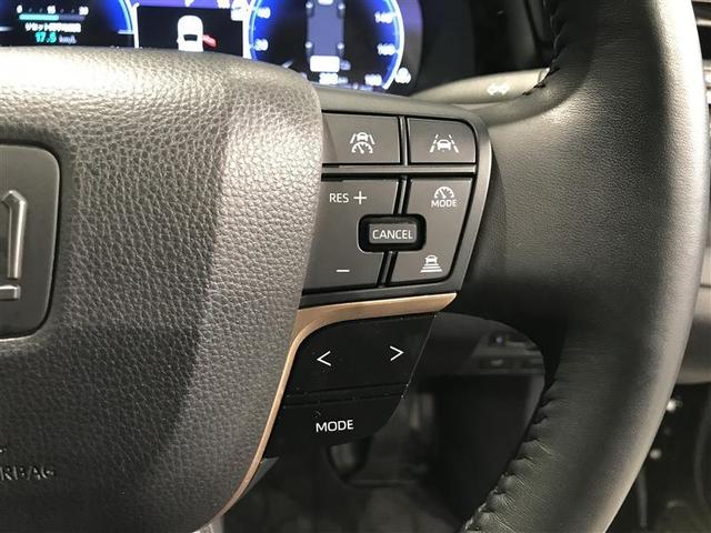 クラウンクロスオーバー Ｇアドバンスド　衝突軽減装置　フルセグテレビ　クルコン　横滑防止装置　ドライブレコーダー　ＬＥＤヘッドライト　記録簿　Ｂカメラ　Ｐシート　ＥＴＣ　オートエアコン　ＡＣ１００Ｖ電源　ＡＵＸ　エアバッグ　４ＷＤ　キーレス（11枚目）