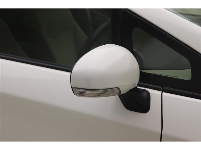 プリウス Ｓ　Ｂモニタ－　ＡＵＸ接続可　インテリキー　デュアルエアバック　エアＢ　イモビライザー　ナビＴＶ　ＡＵＴＯエアコン　横スベリ防止　アルミホイール　ＥＴＣ装備　ＡＢＳ　サイドエアバッグ　パワーステアリング（6枚目）