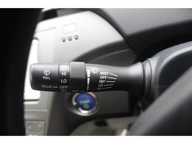 プリウス Ｓ　Ｂモニタ－　ＡＵＸ接続可　インテリキー　デュアルエアバック　エアＢ　イモビライザー　ナビＴＶ　ＡＵＴＯエアコン　横スベリ防止　アルミホイール　ＥＴＣ装備　ＡＢＳ　サイドエアバッグ　パワーステアリング（15枚目）