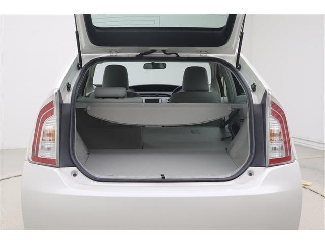 プリウス Ｓ　Ｂモニタ－　ＡＵＸ接続可　インテリキー　デュアルエアバック　エアＢ　イモビライザー　ナビＴＶ　ＡＵＴＯエアコン　横スベリ防止　アルミホイール　ＥＴＣ装備　ＡＢＳ　サイドエアバッグ　パワーステアリング（26枚目）