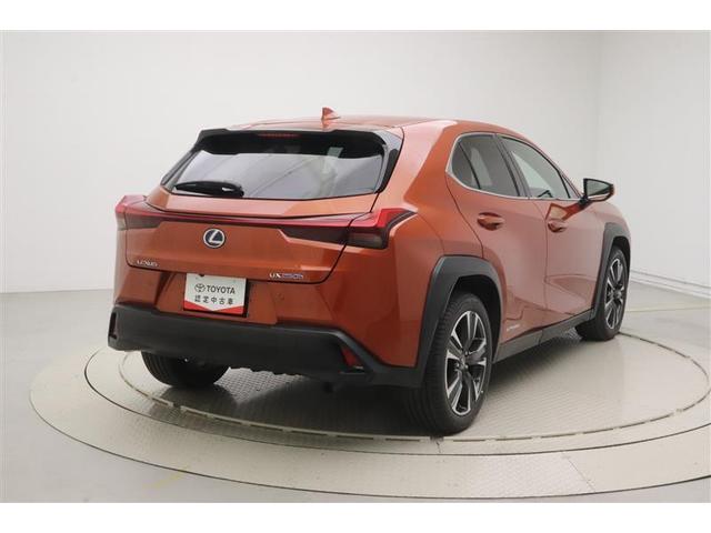 ＵＸ ＵＸ２５０ｈ　バージョンＬ　衝突軽減装置　Ｂカメラ　レザーシート　ＥＴＣ　ＬＥＤヘッドライト　クルーズコントロール　ドラレコ　ＤＶＤ再生　ミュージックプレイヤー接続可　エアバッグ　スマートキー　メモリーナビ　助手席エアバッグ（4枚目）