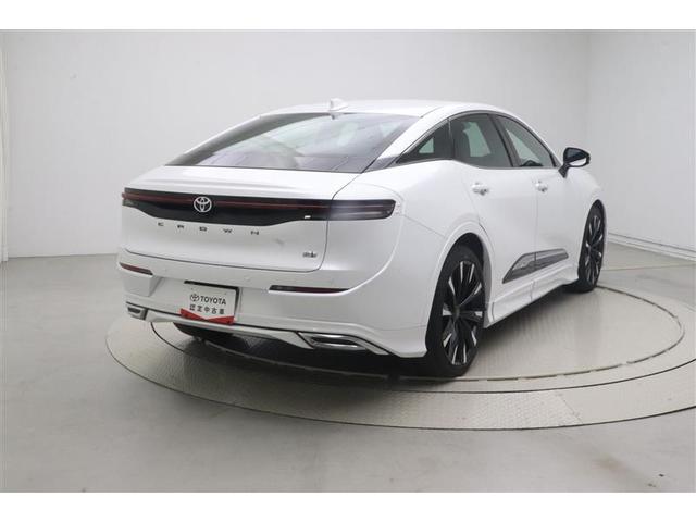 クラウンクロスオーバー RSアドバンスド 1オーナー 衝突回避 サンル-フ オートクルーズコントロール 横滑り防止 フルセグTV パワーシート レザーシート LED アルミホイール AC100V スマートキー ナビ&TV ABS ETC(4枚目)