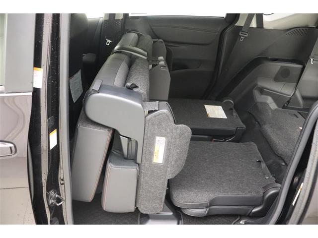 シエンタ ハイブリッドG クエロ 点検記録簿 地デジTV 盗難防止 横滑り防止 LEDライト スマートキー ETC バックモニタ DVD オ-トエアコン AUX メモリ-ナビ エアバッグ AW 3列シート ナビ&TV ABS(31枚目)