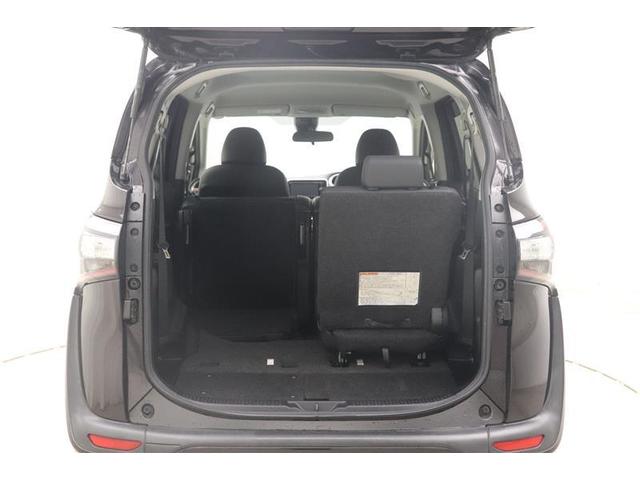 シエンタ ハイブリッドG クエロ 点検記録簿 地デジTV 盗難防止 横滑り防止 LEDライト スマートキー ETC バックモニタ DVD オ-トエアコン AUX メモリ-ナビ エアバッグ AW 3列シート ナビ&TV ABS(35枚目)