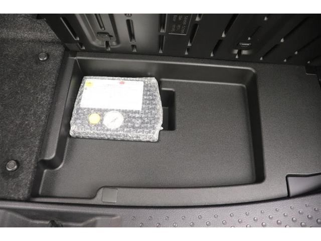 シエンタ ハイブリッドG クエロ 点検記録簿 地デジTV 盗難防止 横滑り防止 LEDライト スマートキー ETC バックモニタ DVD オ-トエアコン AUX メモリ-ナビ エアバッグ AW 3列シート ナビ&TV ABS(39枚目)